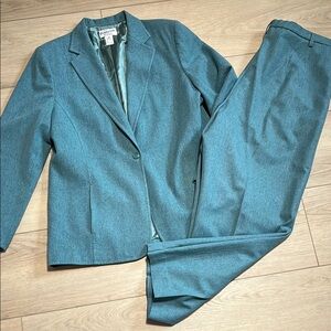 Vintage Pendleton 100% virgin wool Blue Suit Coat Blazer Dress Pants size 16 18
